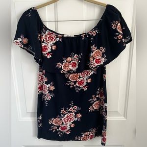 LUX & CO Jaden Maternity On/Off the Shoulder
Knit Top